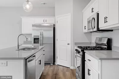 2621 Ivan Avenue NE, Saint Michael, MN 55376 - Photo 8