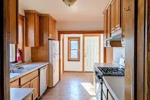 404 4th St SW, Montgomery, MN 56069 - Photo 6