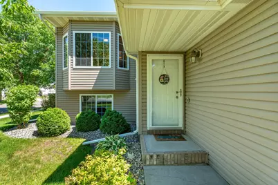 624 29th Street N, Moorhead, MN 56560 - Photo 2