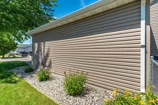 624 29th St N, Moorhead, MN 56560 - Photo 16