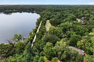 11833 Shady Oak Ln, Minnetonka, MN 55343 - Photo 2