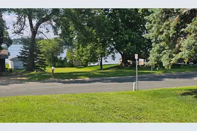 2011 Lake View Drive, Prior Lake, MN 55352 - Photo 2