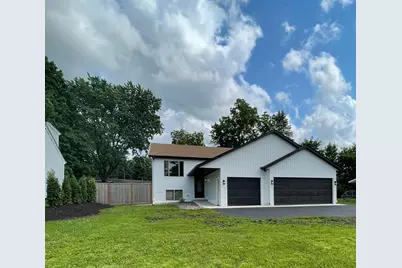 2011 Lake View Drive, Prior Lake, MN 55352 - Photo 2