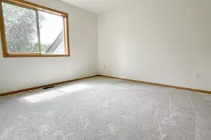 2011 Lake View Dr, Jordan, MN 55352 - Photo 16