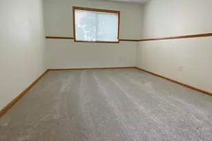 2011 Lake View Dr, Prior Lake, MN 55352 - Photo 30