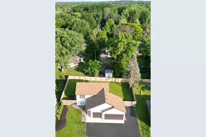 2011 Lake View Drive, Prior Lake, MN 55352 - Photo 4