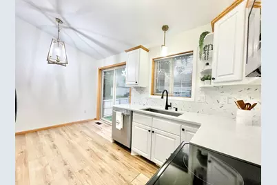 2011 Lake View Drive, Prior Lake, MN 55352 - Photo 12