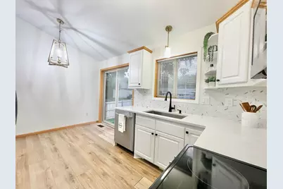 2011 Lake View Drive, Jordan, MN 55352 - Photo 6