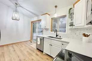 2011 Lake View Dr, Jordan, MN 55352 - Photo 6