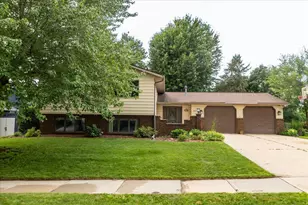 5911 24th Ave NW, Rochester, MN 55901 - Photo 2