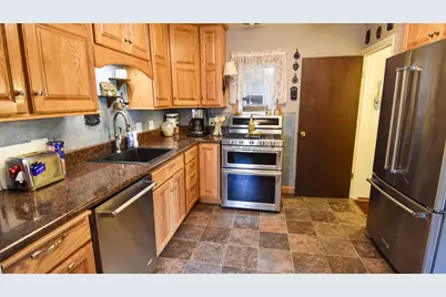 516 Saint Paul Avenue S, Thief River Falls, MN 56701 - Photo 14