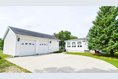 516 Saint Paul Avenue S, Thief River Falls, MN 56701 - Photo 50