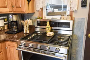 516 St Paul Ave S, Thief River Falls, MN 56701 - Photo 16