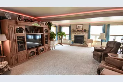 516 Saint Paul Avenue S, Thief River Falls, MN 56701 - Photo 26