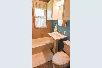 516 Saint Paul Avenue S, Thief River Falls, MN 56701 - Photo 12