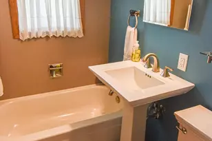 516 St Paul Ave S, Thief River Falls, MN 56701 - Photo 12