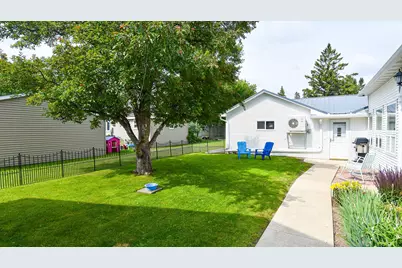 516 Saint Paul Avenue S, Thief River Falls, MN 56701 - Photo 46