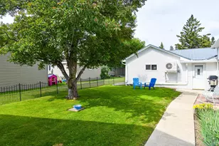 516 St Paul Ave S, Thief River Falls, MN 56701 - Photo 46