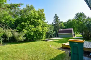 237 E Nelson Ave, Warren, MN 56762 - Photo 36