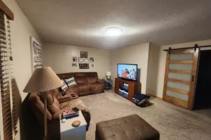 505 9th St SW, Pipestone, MN 56164 - Photo 18