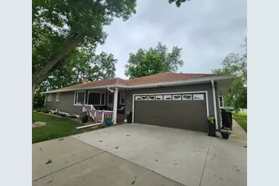 505 9th Street SW, Pipestone, MN 56164 - Photo 2