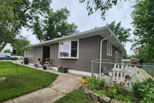 505 9th St SW, Pipestone, MN 56164 - Photo 6