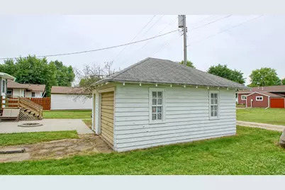 404 1st Avenue SE, Pine Island, MN 55963 - Photo 4
