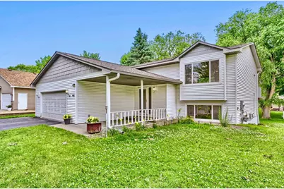 9014 Hampshire Avenue N, Brooklyn Park, MN 55445 - Photo 2