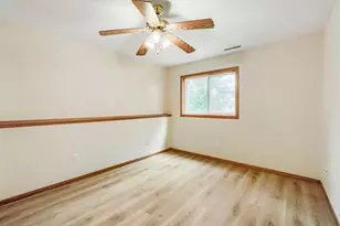 9014 Hampshire Ave N, Brooklyn Park, MN 55445 - Photo 16