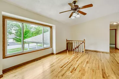 9014 Hampshire Avenue N, Brooklyn Park, MN 55445 - Photo 4