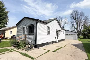 1719 Dover St, Worthington, MN 56187 - Photo 4
