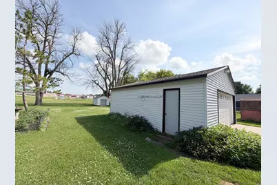 1719 Dover Street, Worthington, MN 56187 - Photo 34