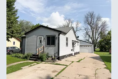 1719 Dover Street, Worthington, MN 56187 - Photo 1