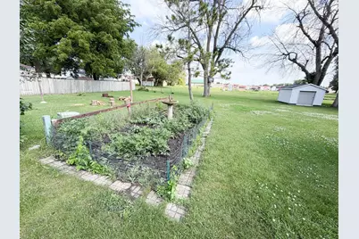 1719 Dover Street, Worthington, MN 56187 - Photo 36