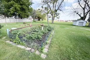 1719 Dover St, Worthington, MN 56187 - Photo 36