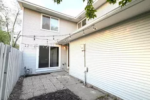 7694 Dunmore Rd, Woodbury, MN 55125 - Photo 20