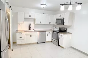 7694 Dunmore Rd, Woodbury, MN 55125 - Photo 2
