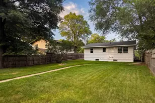 416 SW 4th St, Brainerd, MN 56401 - Photo 4