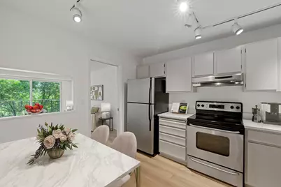 210 W Grant Street #607, Minneapolis, MN 55403 - Photo 4