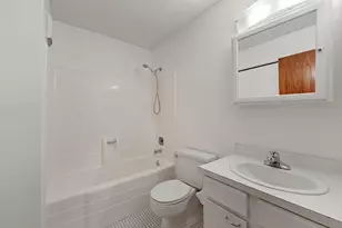 210 W Grant St, Minneapolis, MN 55403 - Photo 12