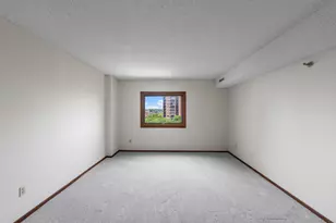 1225 Lasalle Ave, Minneapolis, MN 55403 - Photo 12