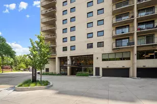 1225 Lasalle Ave, Minneapolis, MN 55403 - Photo 24