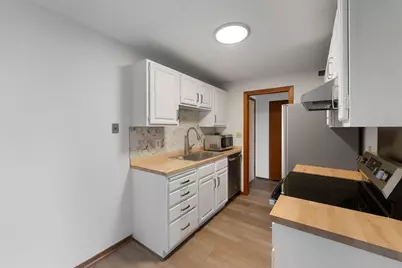 1225 Lasalle Avenue #1106, Minneapolis, MN 55403 - Photo 6