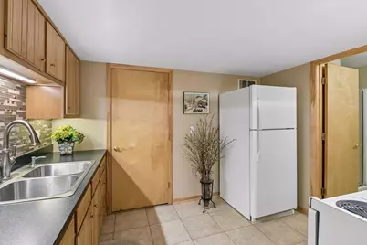 2740 Gale Road, Wayzata, MN 55391 - Photo 38