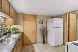 2740 Gale Rd, Wayzata, MN 55391 - Photo 38