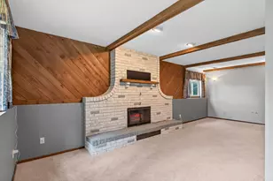 882 90th Ave NW, Coon Rapids, MN 55433 - Photo 2