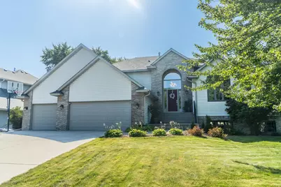 1199 Ashley Lane, Mahtomedi, MN 55115 - Photo 1