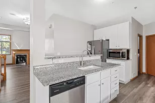 17980 Cobblestone Way, Eden Prairie, MN 55347 - Photo 12