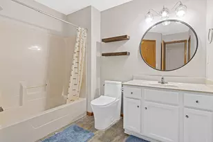 17980 Cobblestone Way, Eden Prairie, MN 55347 - Photo 26