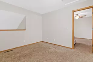 17980 Cobblestone Way, Eden Prairie, MN 55347 - Photo 20